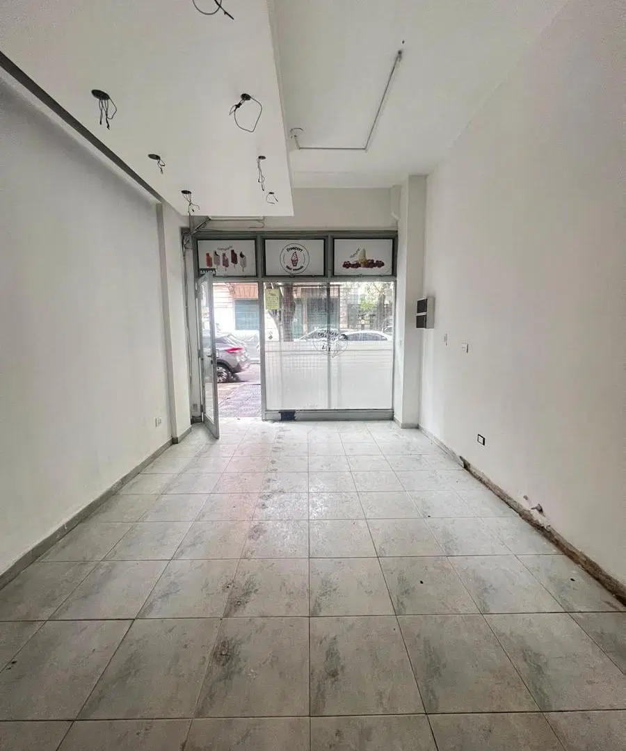 Local Comercial En Zona Estratégica | Vidriera + Aire | Listo Para Trabajar 4