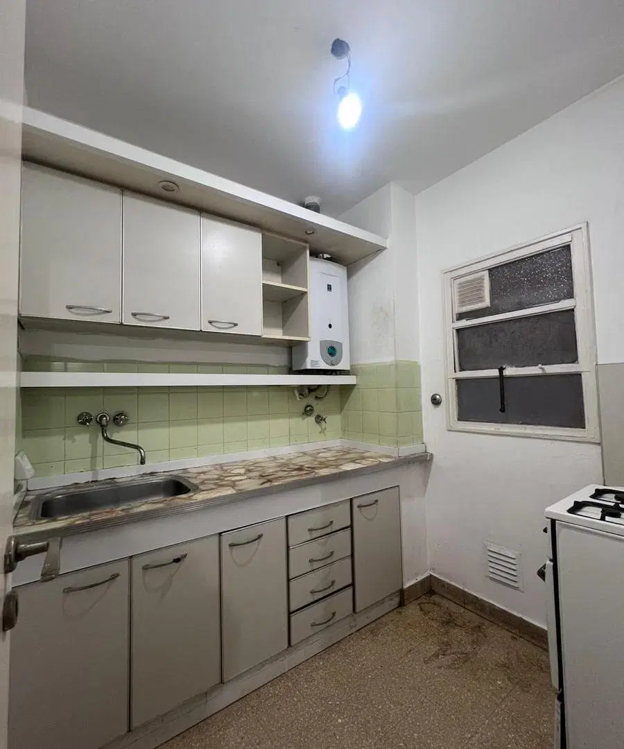 Monoambiente Con Cocina Independiente | Excelente Ubicación 2