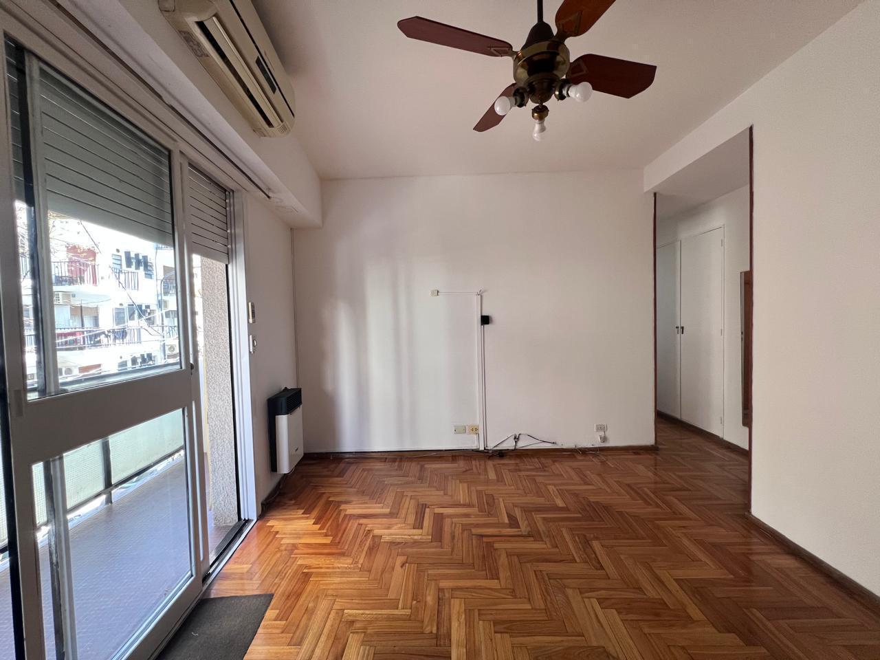 Foto de 2 Ambientes Al Frente Con Balcón - Excelente Ubicación, imagen 2