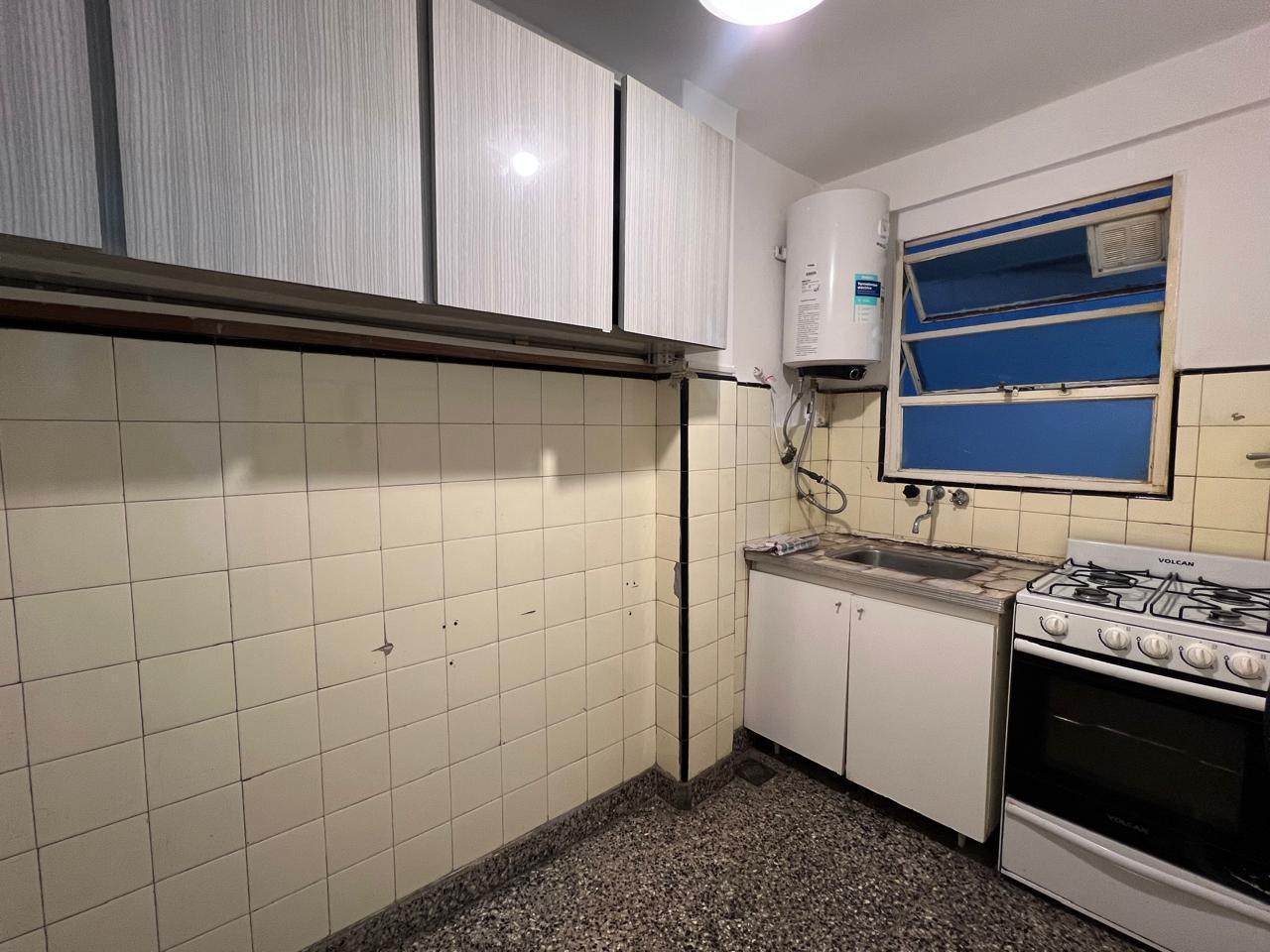 Foto de 2 Ambientes En Alquiler Excelente Ubicación Y Bajas Expensas, imagen 1