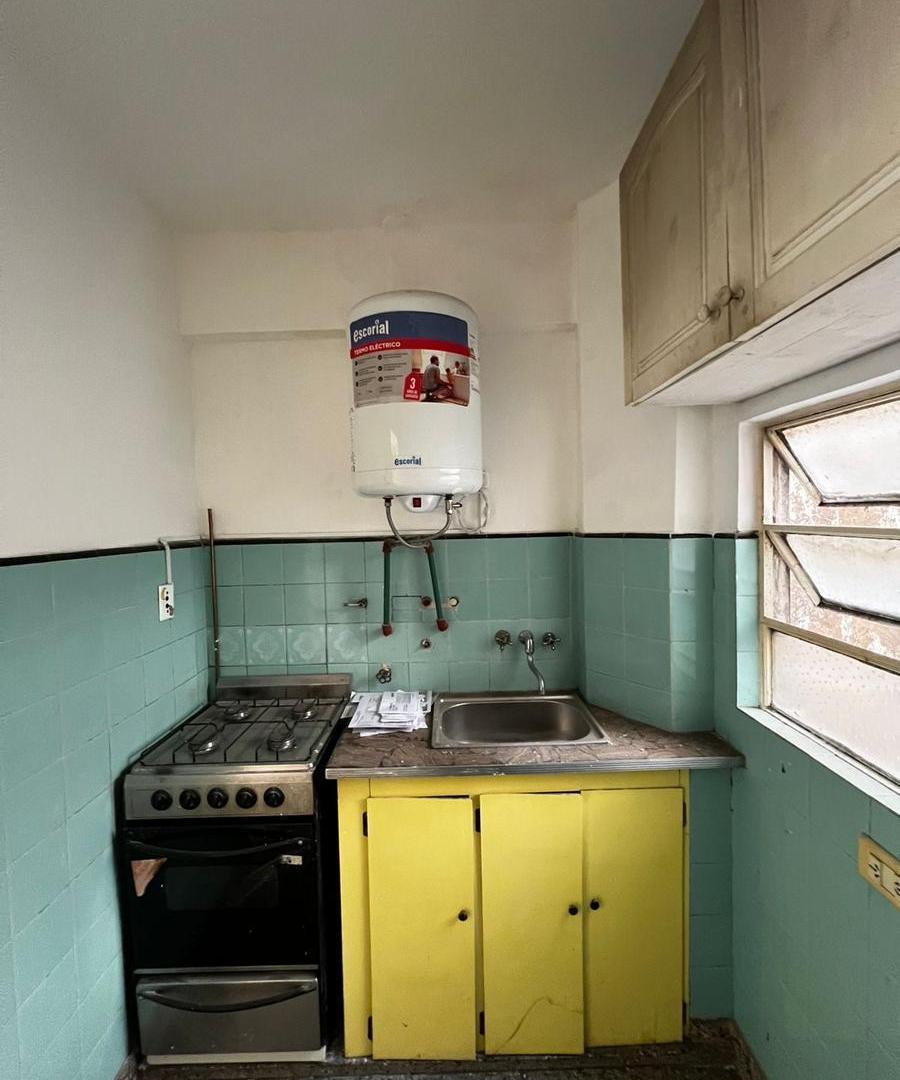 Foto de Venta 2 Ambientes - Bajas Expensas - Excelente Ubicacion, imagen 2