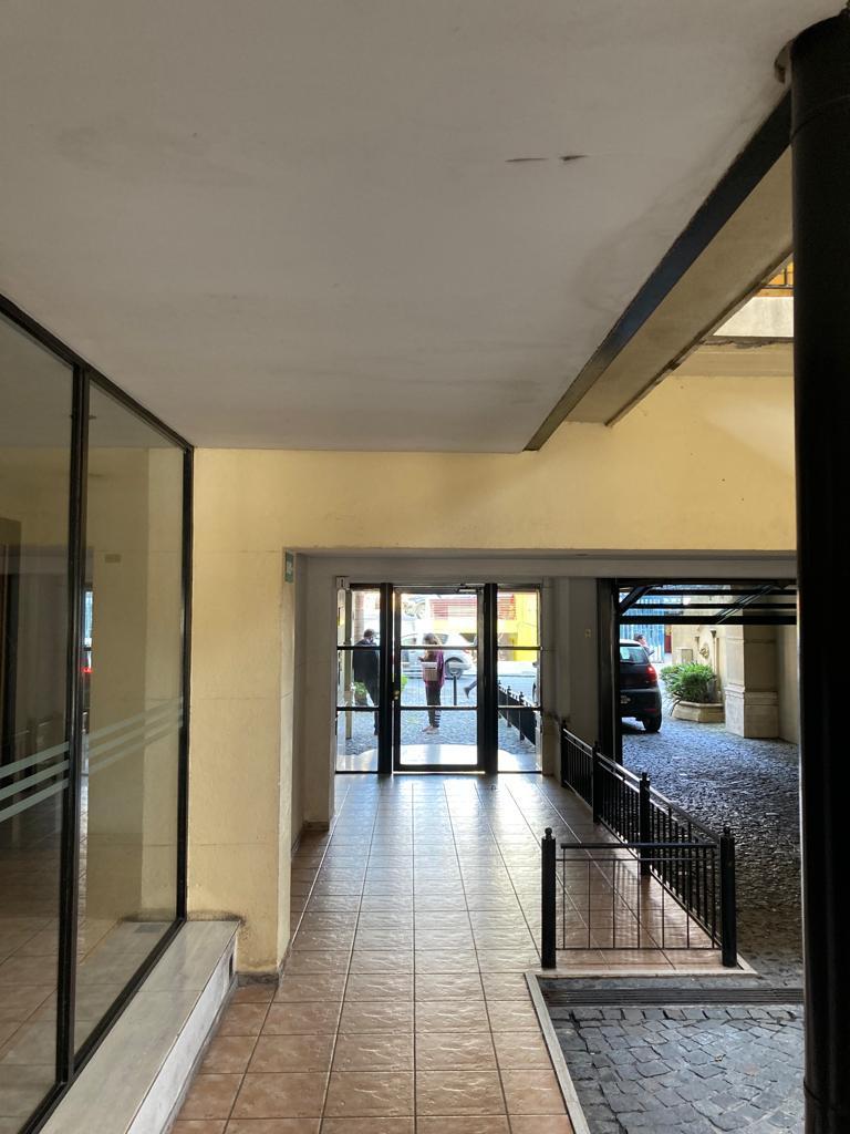 Foto de EXCELENTE DEPARTAMENTO APTO PROFESIONAL EN VENTA EN LOMITAS, imagen 2