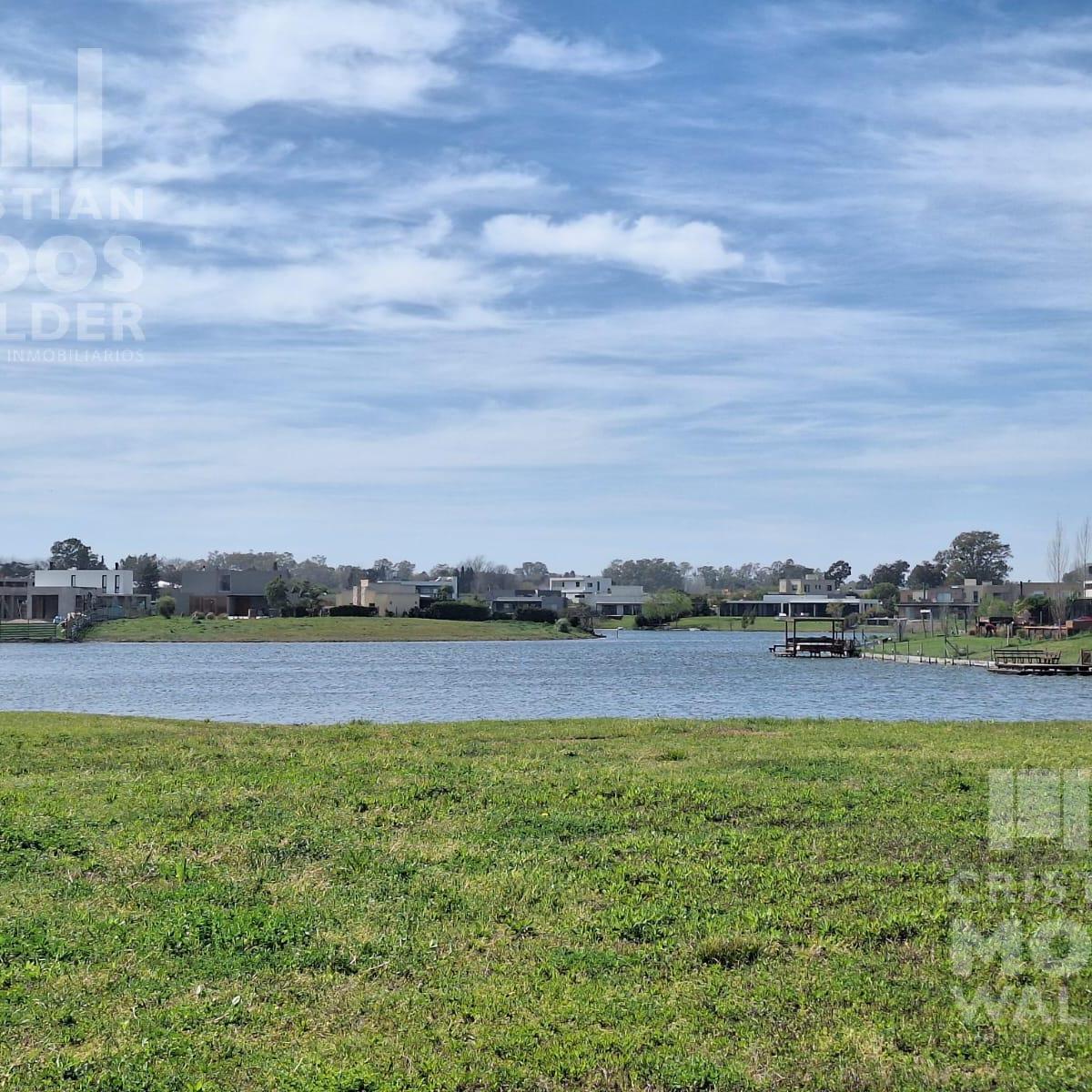 Lote a la laguna en venta en Barrio Cerrado San Sebastián- Área 6