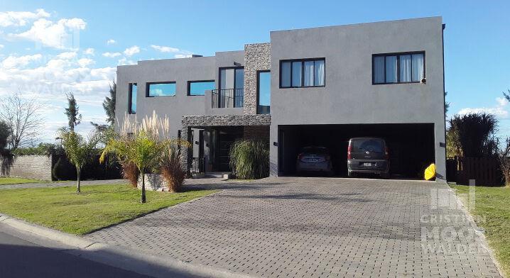 Casa en venta 5 ambientes - San Matías