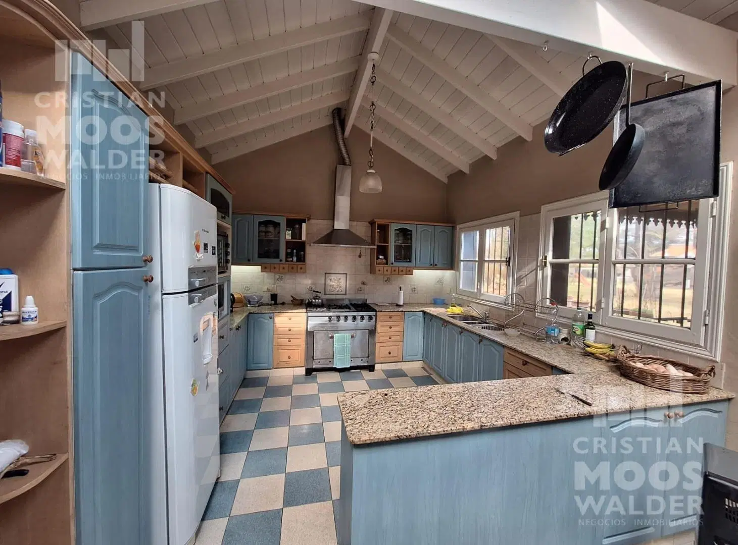 Impecable Casa en Venta a metros Av de los Lagos Escobar 8