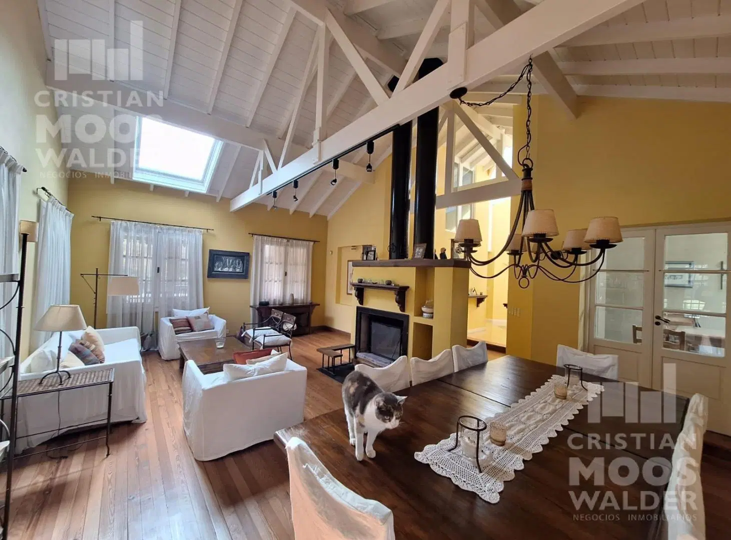 Impecable Casa en Venta a metros Av de los Lagos  Escobar 2
