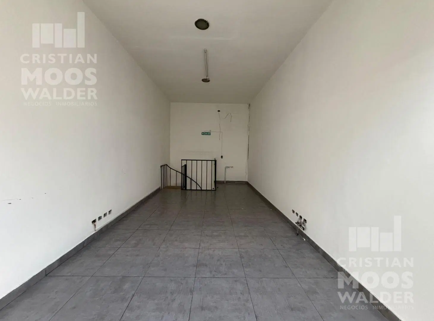 Local en alquiler - Ingeniero Maschwitz 8