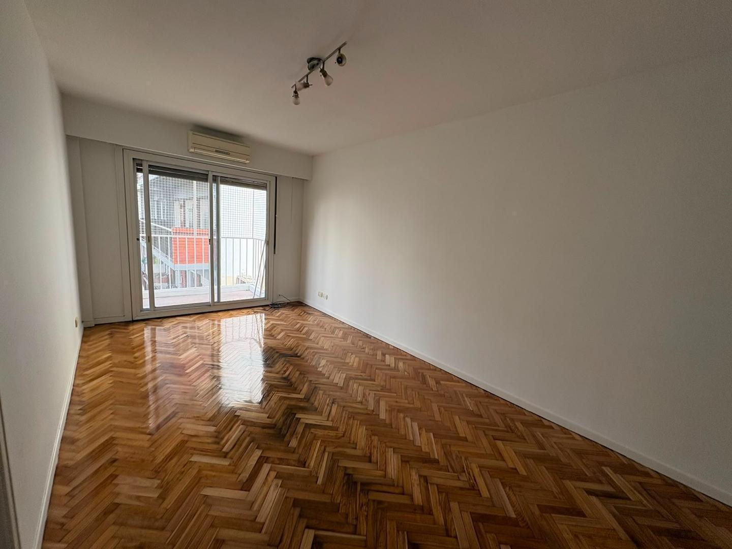 Foto de Alquiler Departamento Palermo 3 Ambientes con Balcón, imagen 1