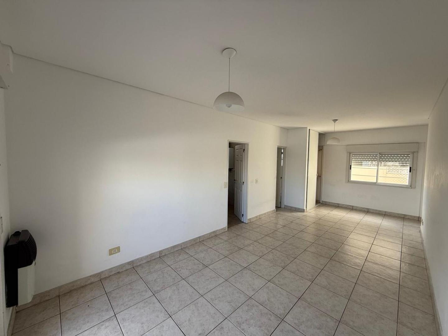 Foto de Alquiler departamento monoambiente balvanera muy amplio, imagen 3