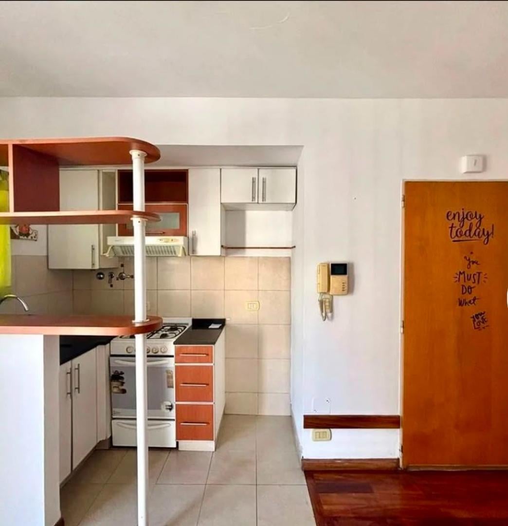 Foto de Venta Departamento 3 Ambientes Recoleta Triplex al Frente, imagen 3