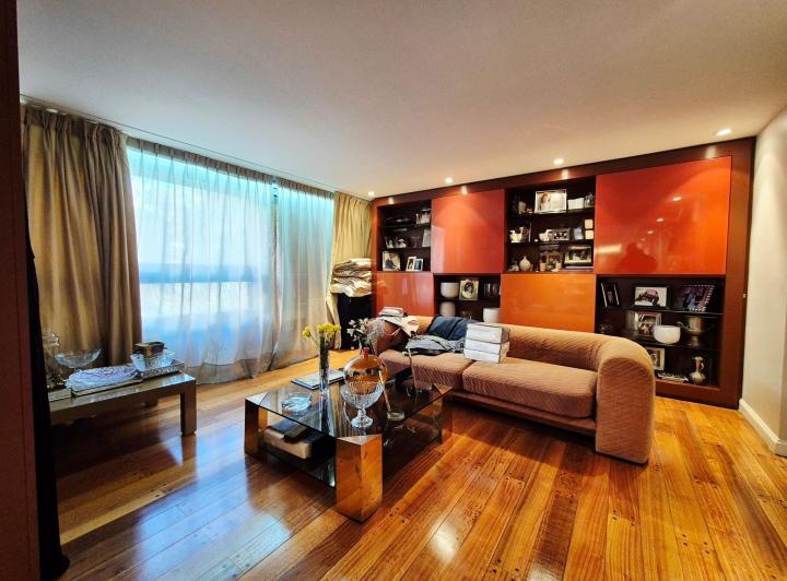 PISO EN TORRE EN EL CORAZON DE RECOLETA - 4 DORM + FAMILY - 2 COCHERAS 5