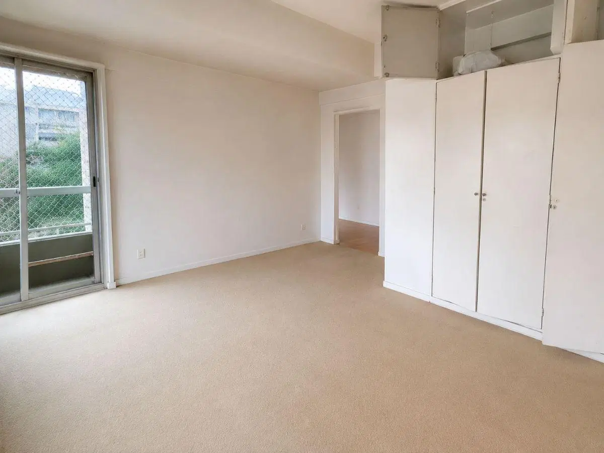 Hermoso Piso de 170 metros 3 Dormitorios + dependencia y cochera doble 4