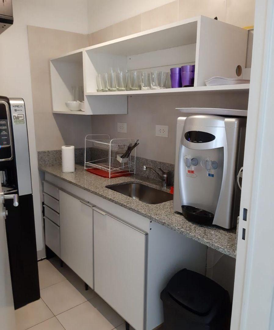 Foto de Av Pueyrredon y Mansilla - Hermosa Oficina - 160 m², imagen 4