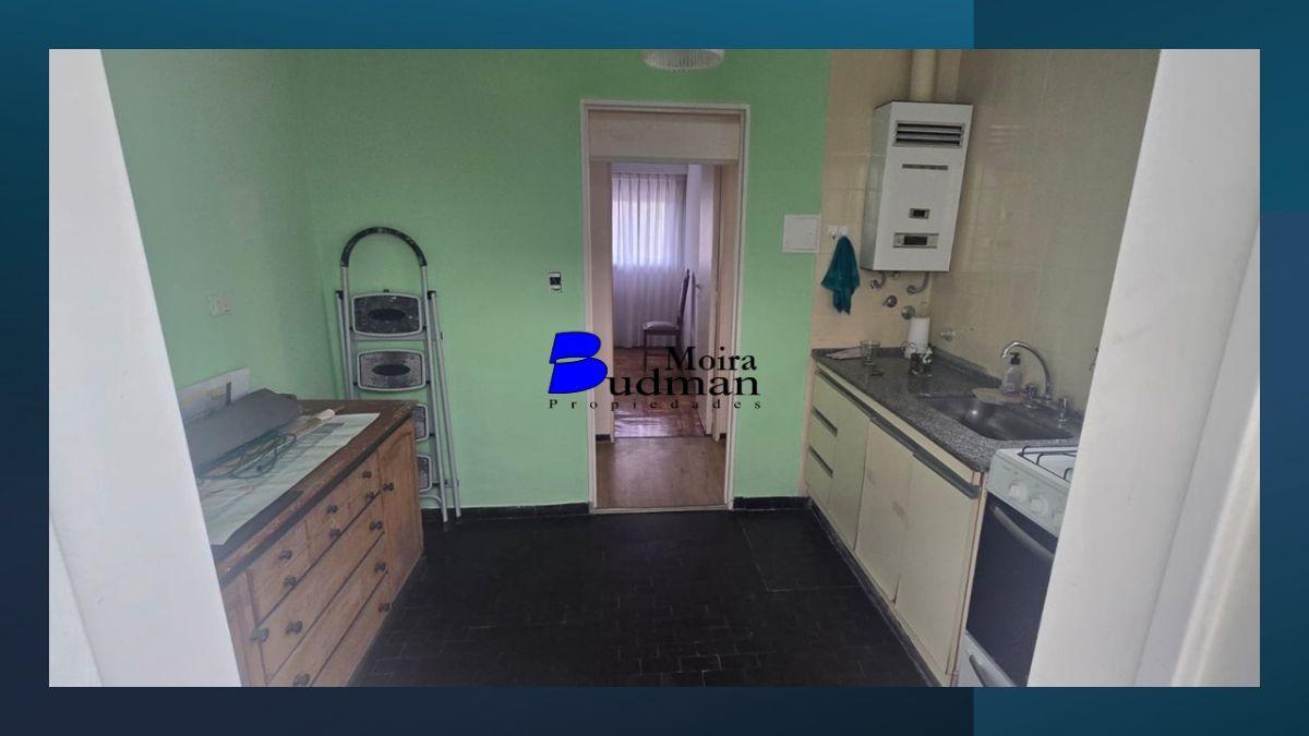 SEMIPISO DE 3 AMBIENTES APTO PROFESIONAL CON PATIO PROPIO Y BAJAS EXPENSAS EN MARTÍNEZ