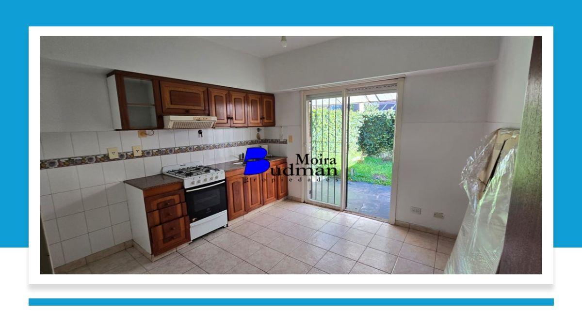 Foto de DÚPLEX EN TRES PLANTAS – 3 AMBIENTES + PLAYROOM – JARDÍN Y COCHERA, imagen 2