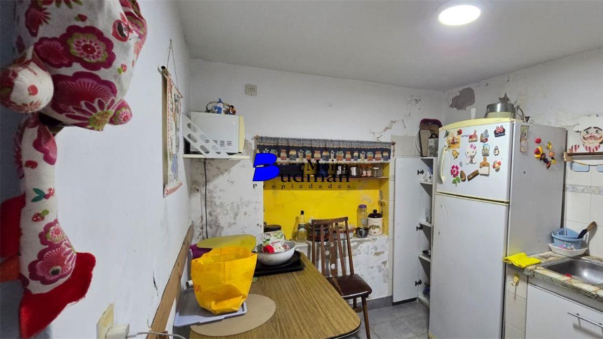Foto de CASA A RECICLAR – LOTE 8,68 X 25,53 – OPORTUNIDAD!!, imagen 4