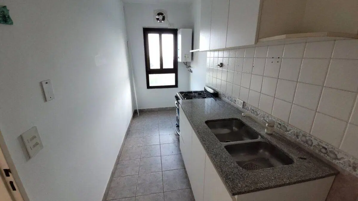 Tigre Alquiler 3 Ambientes con Cochera Complejo Riverside 4