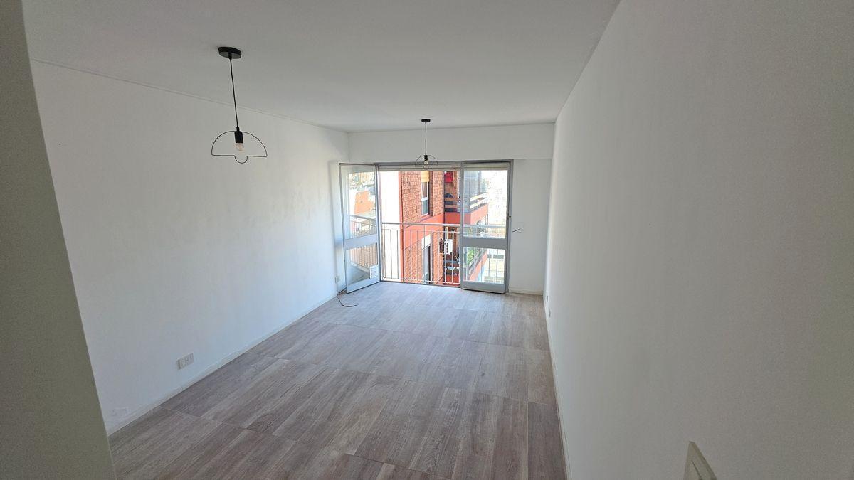 Foto de Nuñez Venta 3 ambientes reciclado y luminoso, imagen 2