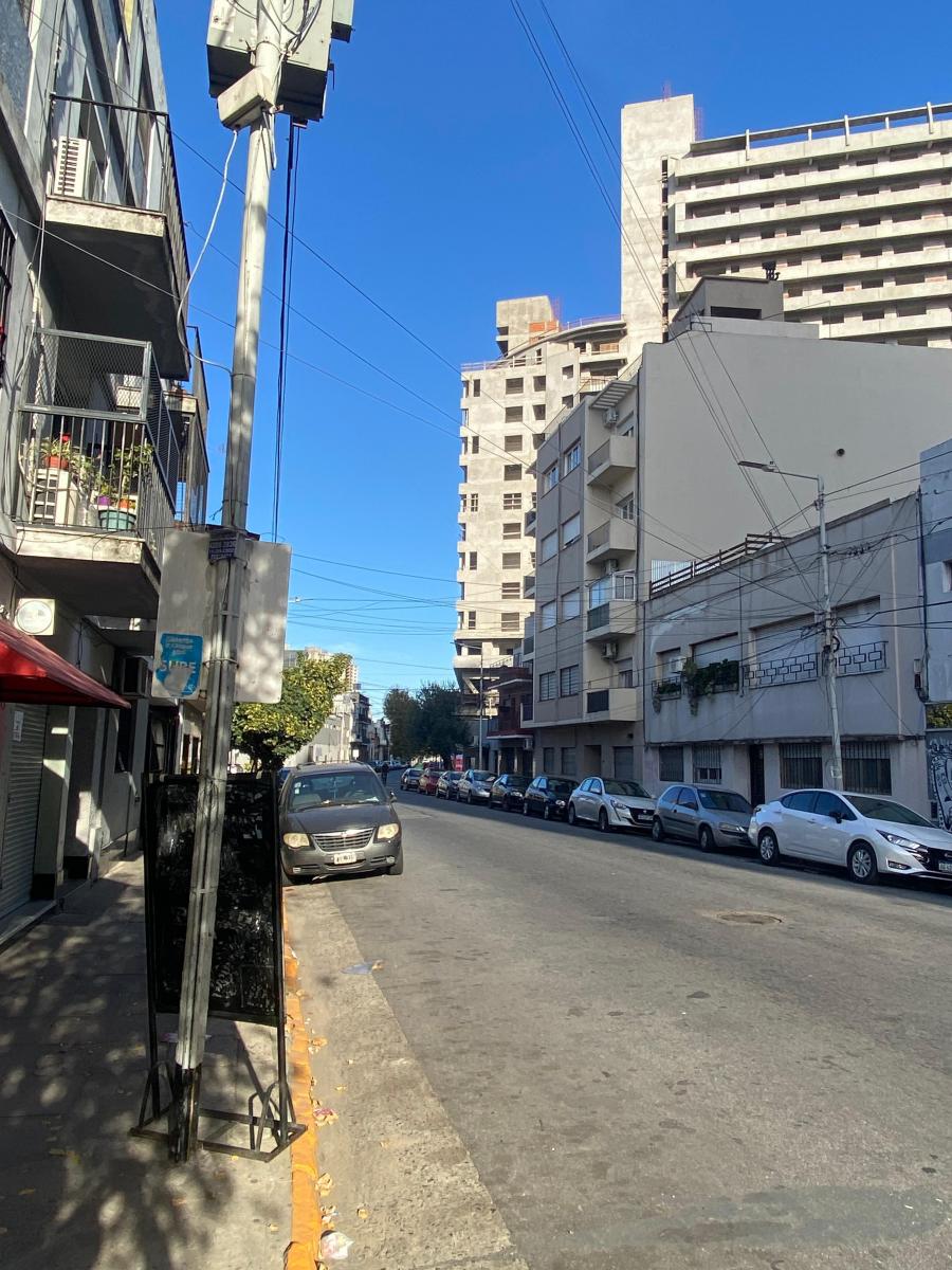 Lote Doble Frente. Centro de Avellaneda. 2