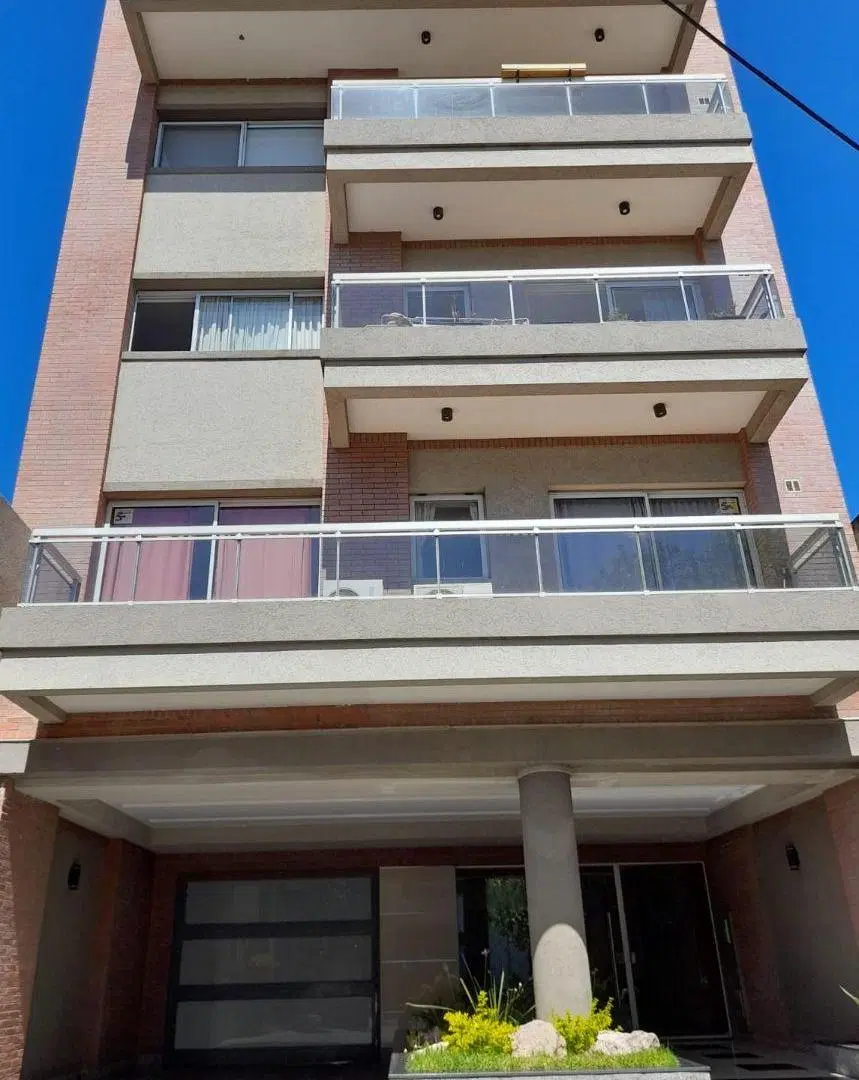 Departamento de 53 m² cubiertos con 1 dormitorio en venta en Lanús Impecable Apto crédito. Impecable 1