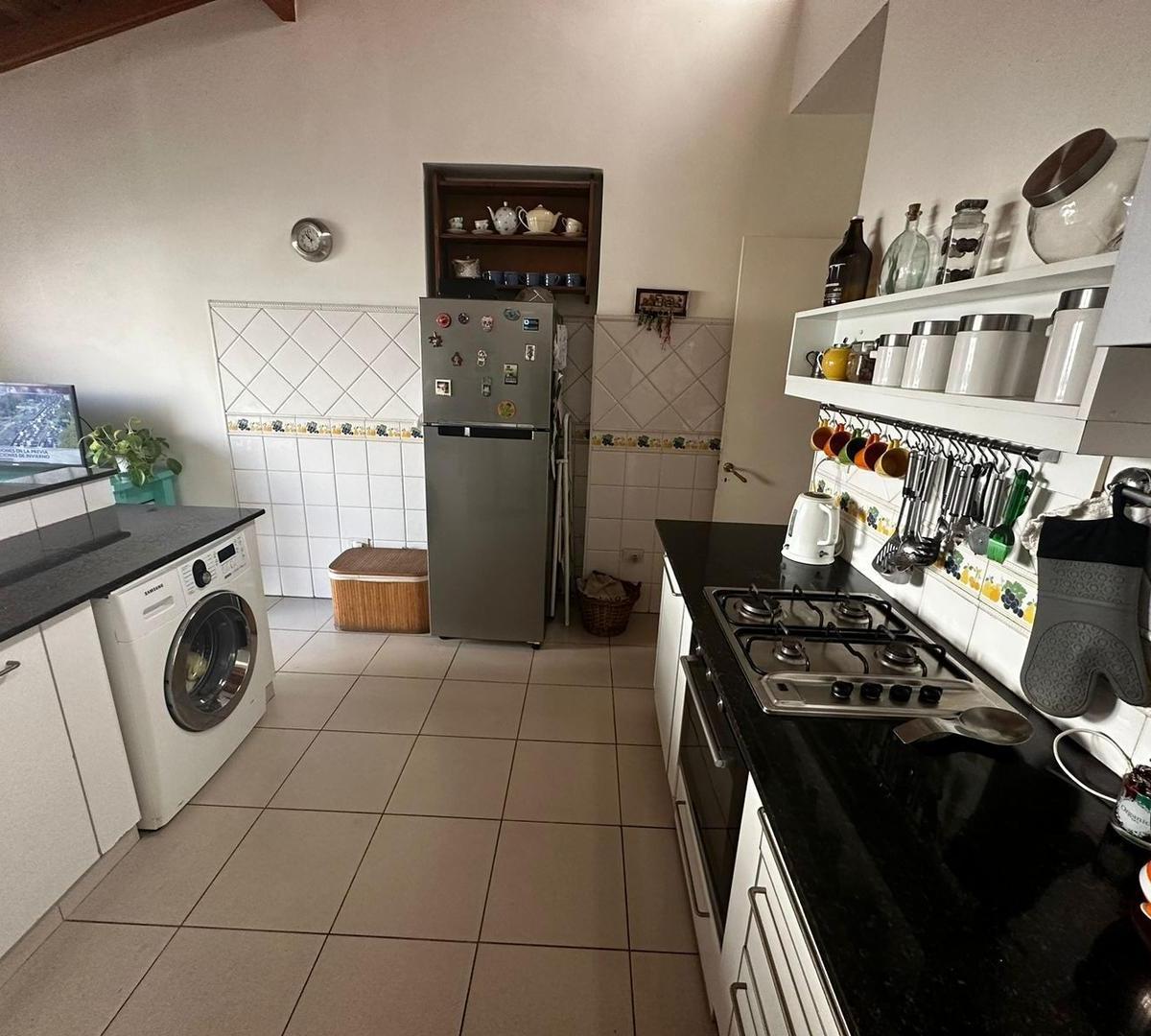Muy Linda Casa S/ Lote de 8,66x25, 4 Ambientes! 2