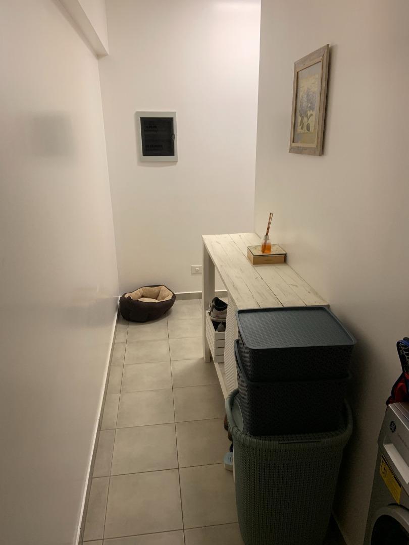 Amplio Departamento 4 Ambientes, Dependencia y Cochera Doble 3