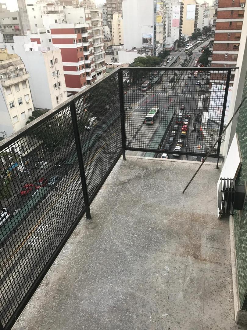 Credito, Amplio Depto 3 Ambientes Piso 11 Cabildo y Congreso 5