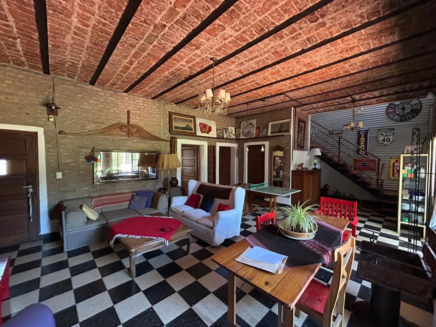 Foto de *OLIVOS* HERMOSA CASA EN VENTA 5 AMBIENTESCON GRAN JARDÍN!!!, imagen 3
