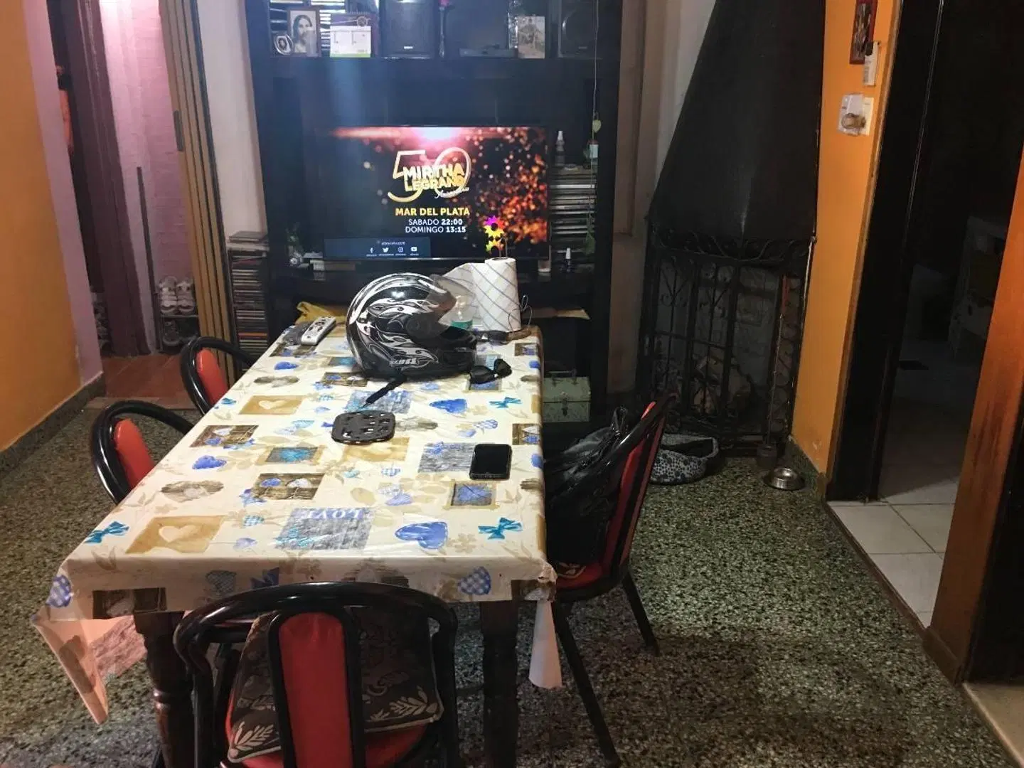 CASA SOBRE LOTE DE 10X31 A REMODELAR!!!! 5