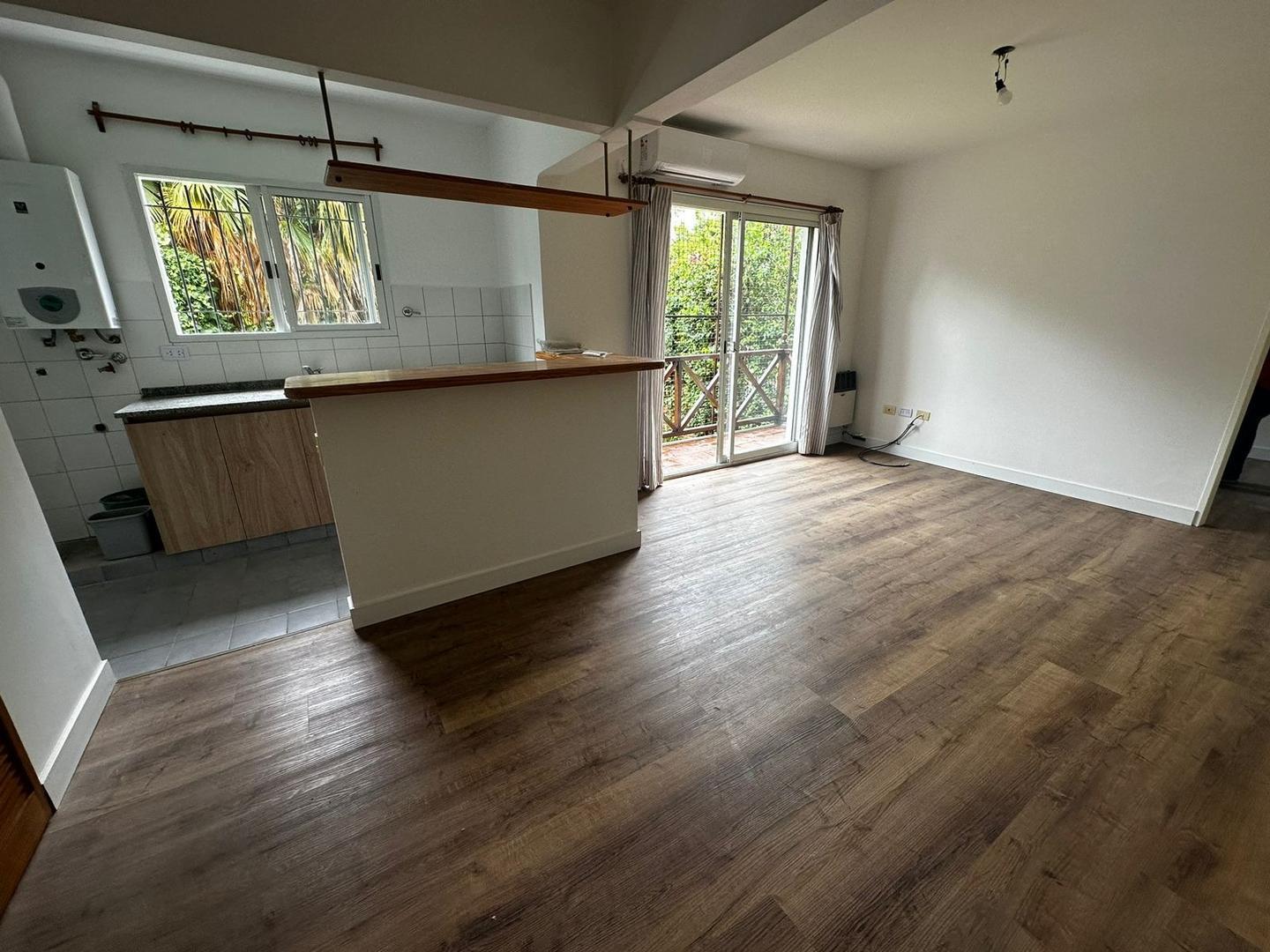 Foto de HERMOSO DEPTO, 2 AMBIENTES, COCHERA, BALCON, SAN ISIDRO!!!, imagen 3