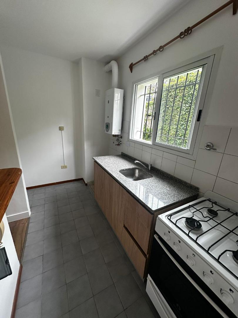 Foto de HERMOSO DEPTO, 2 AMBIENTES, COCHERA, BALCON, SAN ISIDRO!!!, imagen 1