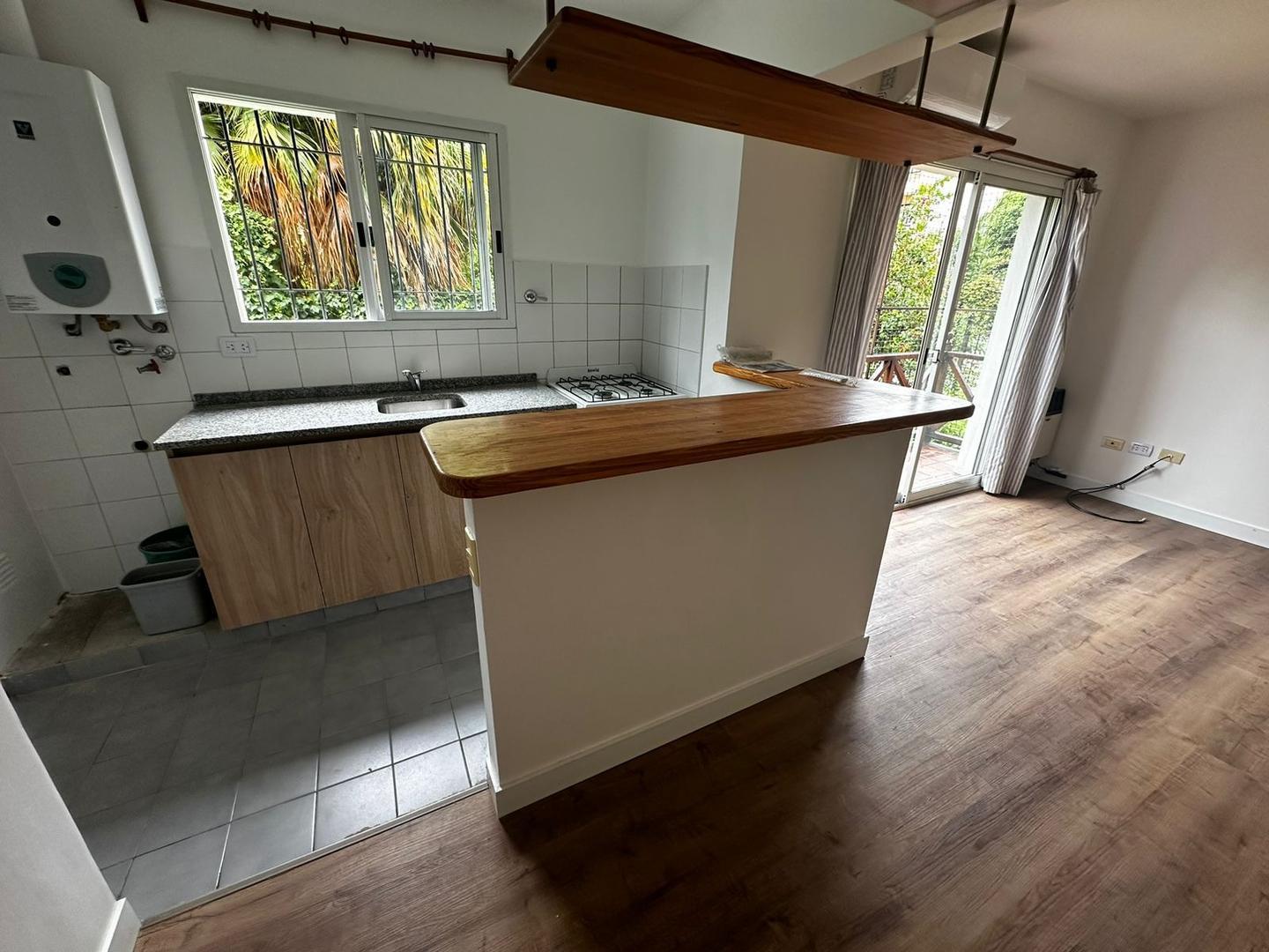 Foto de HERMOSO DEPTO, 2 AMBIENTES, COCHERA, BALCON, SAN ISIDRO!!!, imagen 5