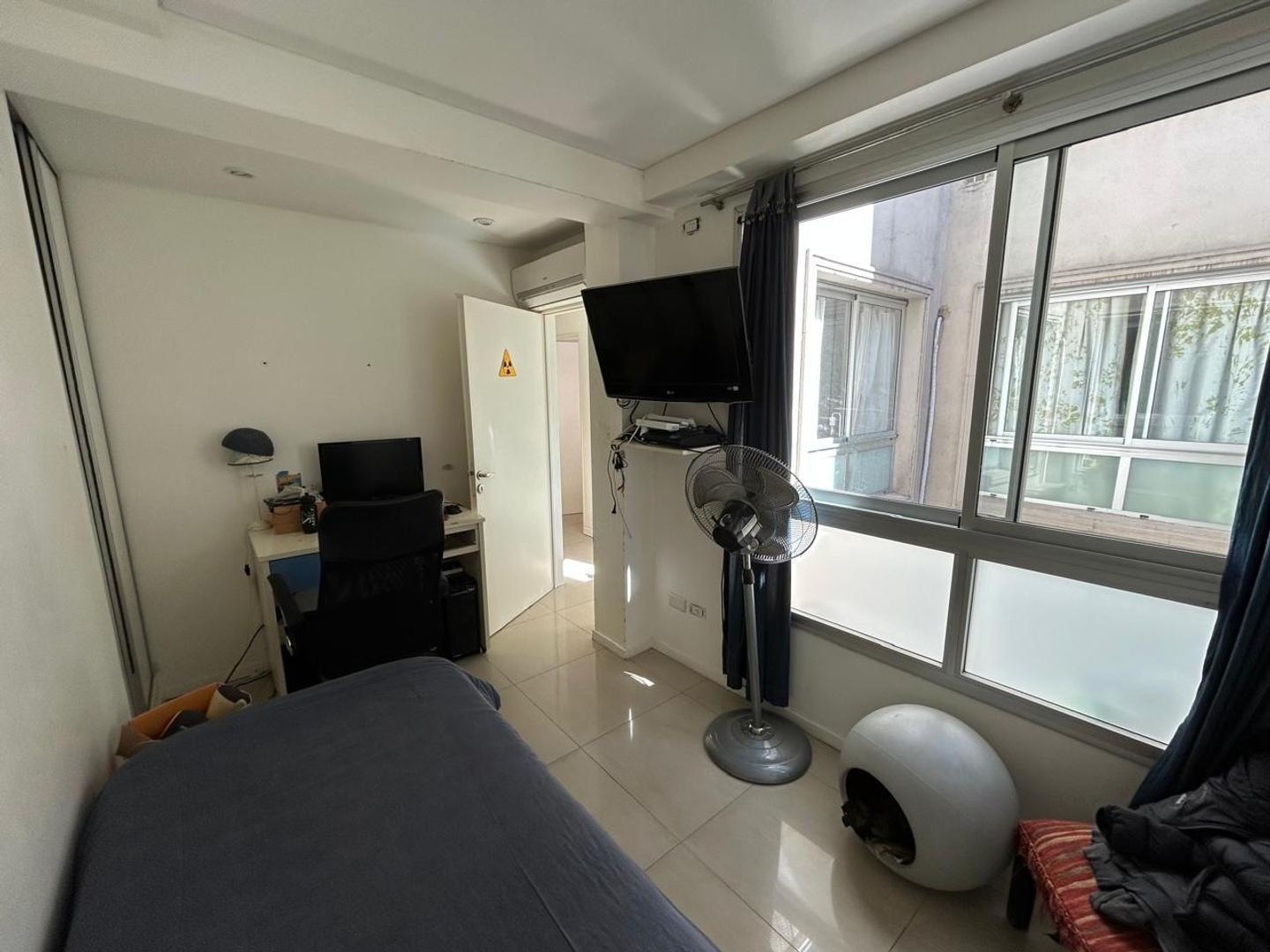 Foto de *CRÉDITO* HERMOSO PH 3 DORMS, AMPLIO LIVING COMEDOR Y PATIO, imagen 2