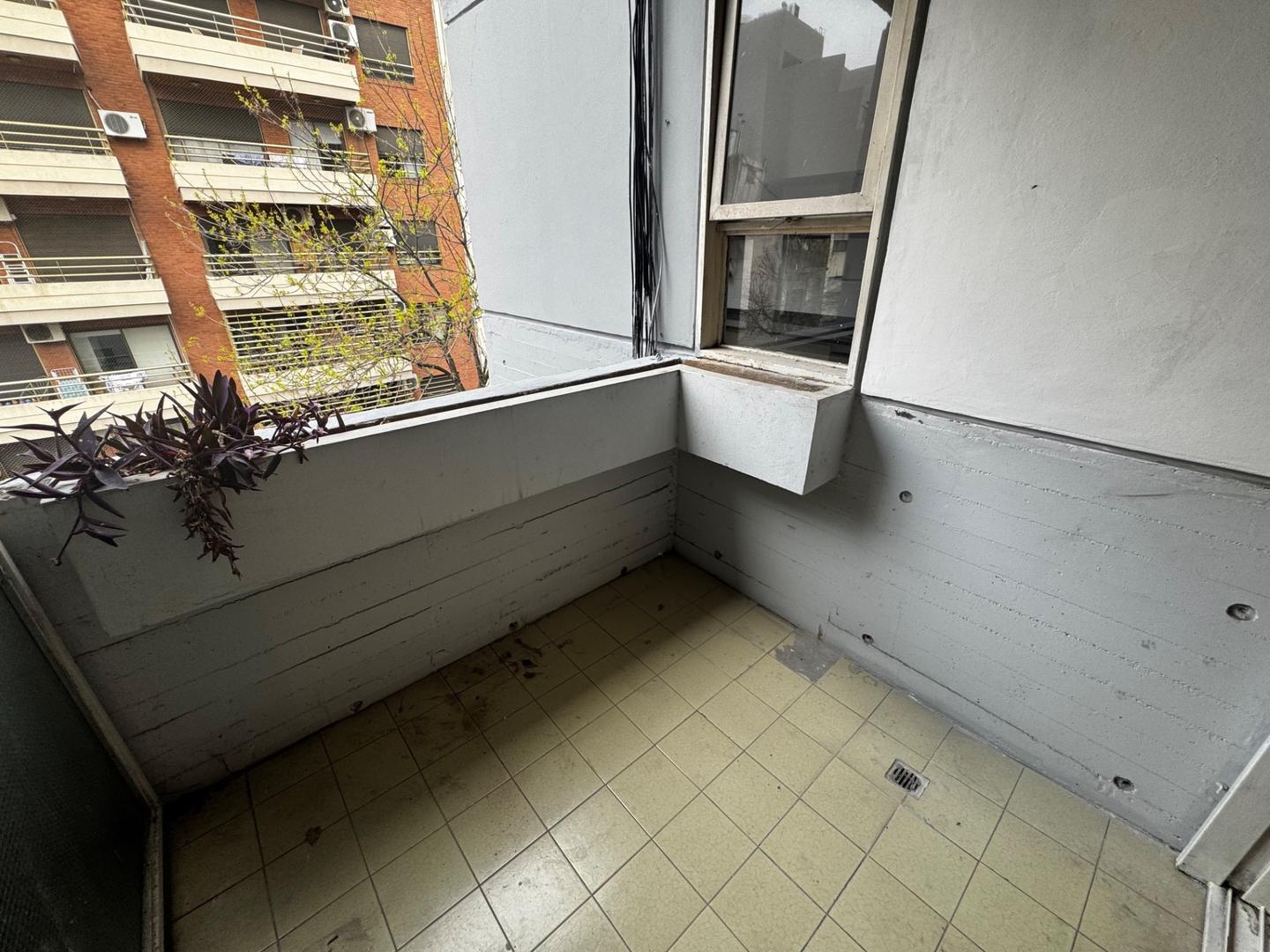 Foto de EXCELENTE MONOAMBIENTE, CABALLITOS, CON BALCÓN COCHERA, imagen 4
