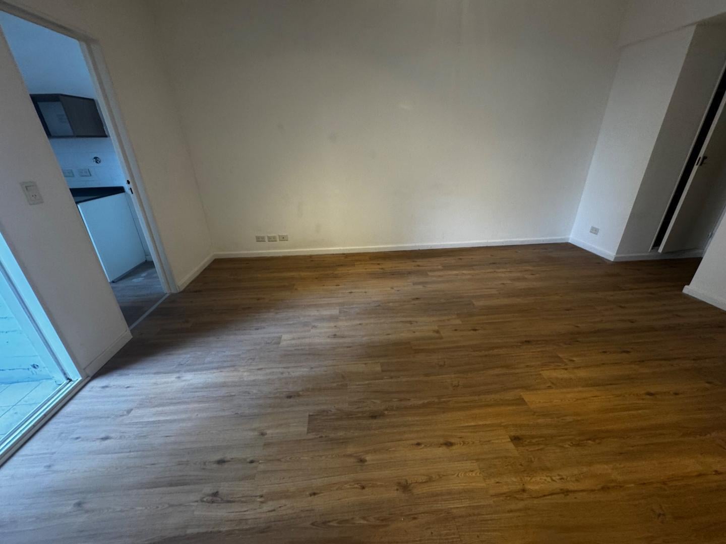 Foto de EXCELENTE MONOAMBIENTE, CABALLITOS, CON BALCÓN COCHERA, imagen 5