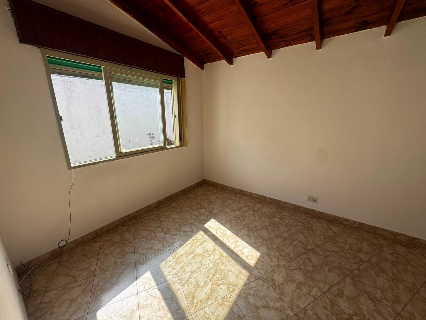Foto de PH PLANTA BAJA FONDO 3 AMBIENTES, PROXIMO A ESTACION MUNRO, imagen 4