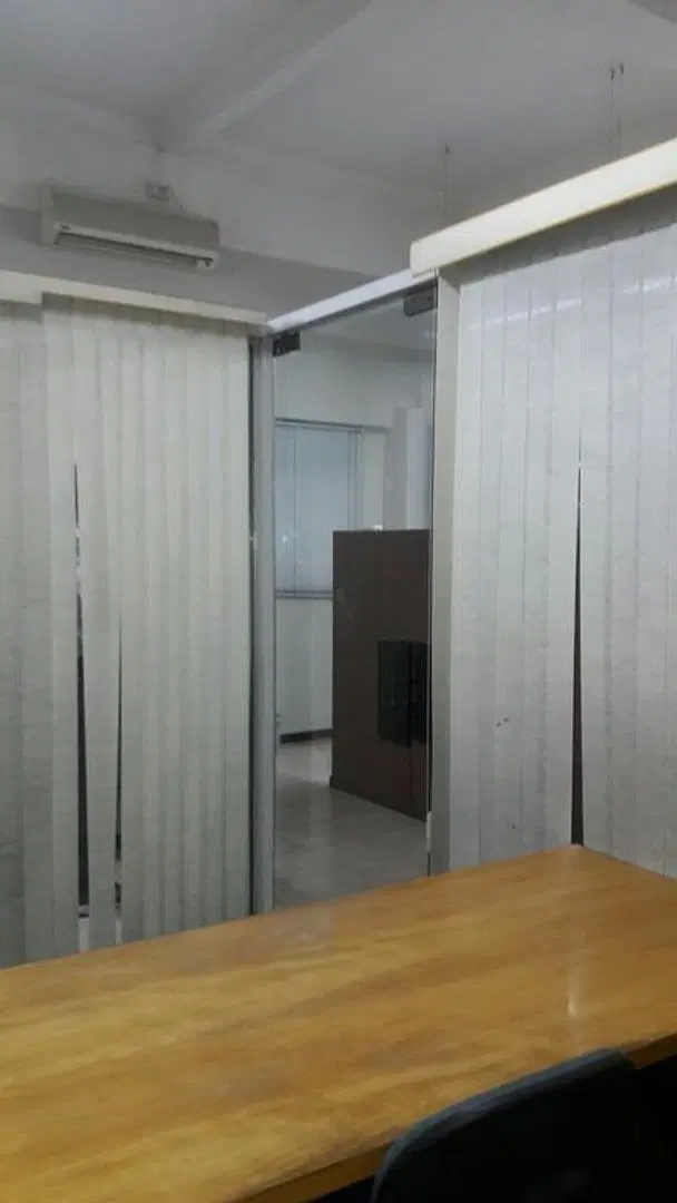 OFICINA COMERCIAL AL FRENTE I SOBRE AVENIDA I 2 PRIVADOS 2