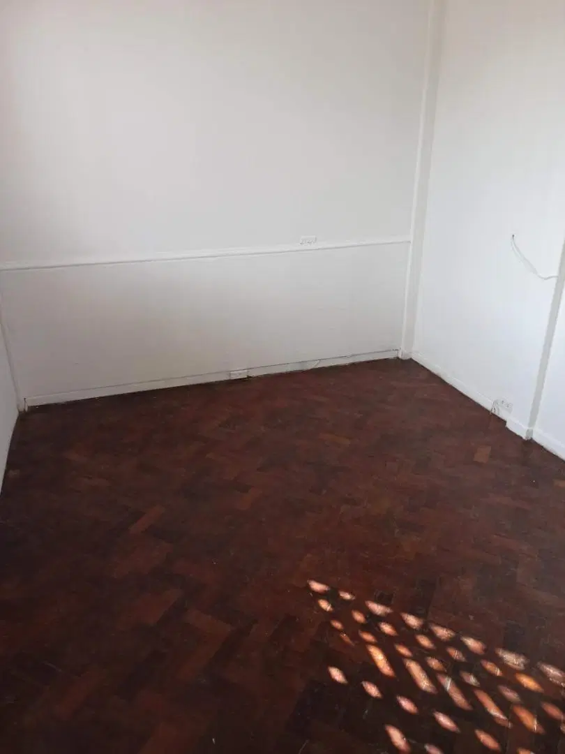 2 Ambientes I 3er. piso por escalera I B/Expensas I M/Lum. 5