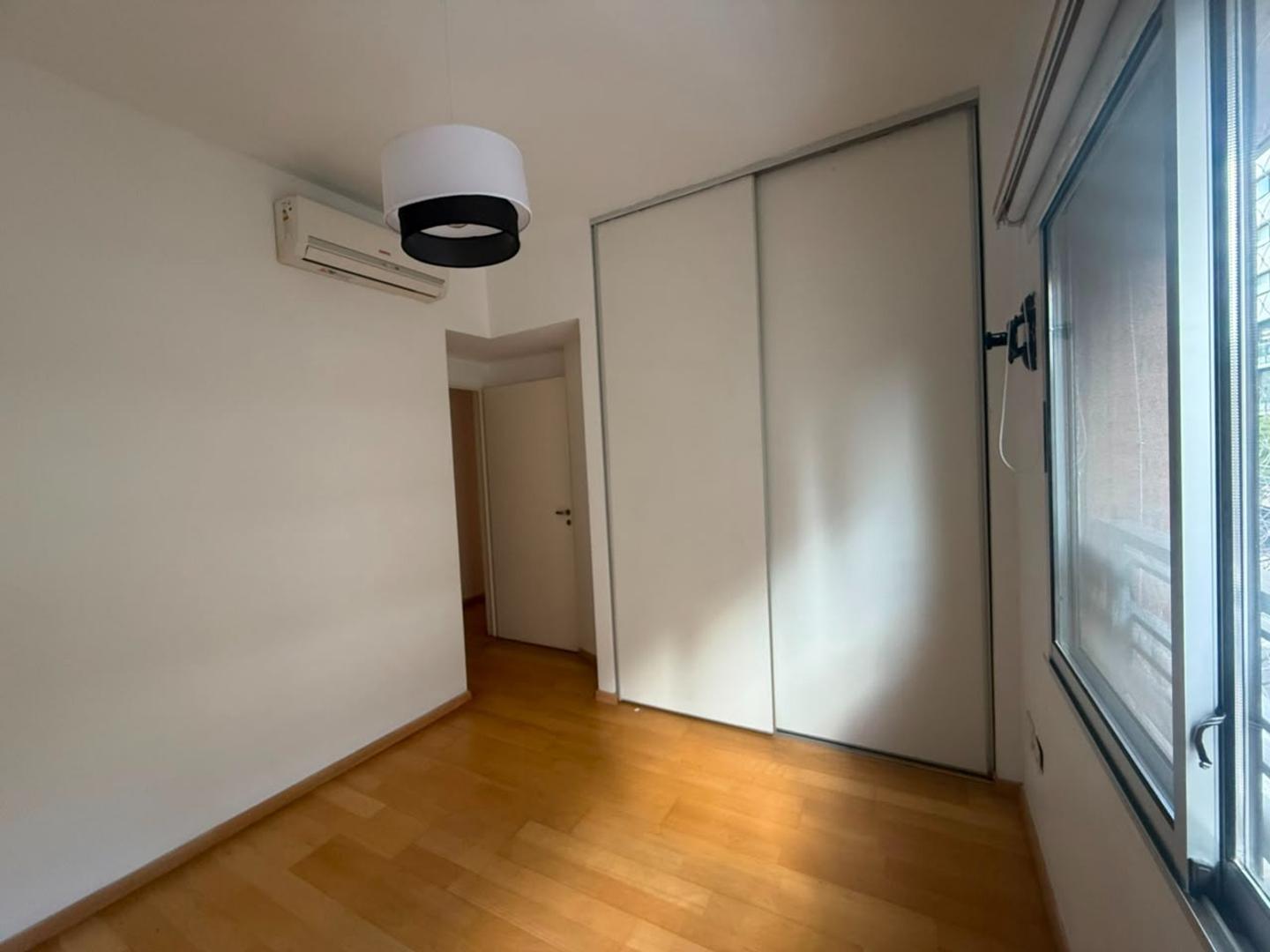 Foto de 2 Ambientes con Cochera Fija I 2° piso con Balcón al frente, imagen 2