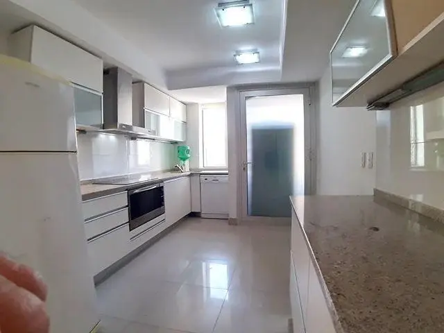 ALQUILER 3 AMBIENTES TORRE RENOIR - P MADERO - TIPOLOGIA AVE 5