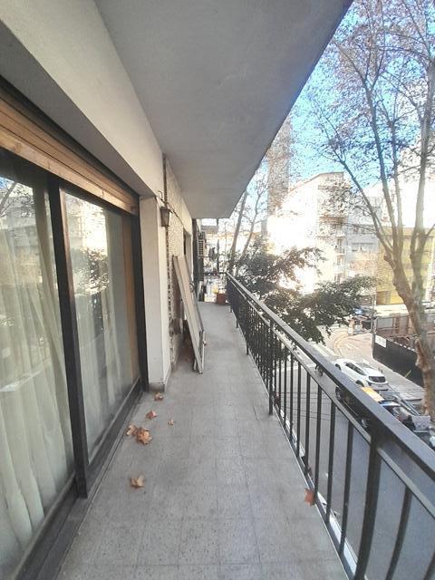 Departamento 3 ambientes con depencia Balcon al Frente