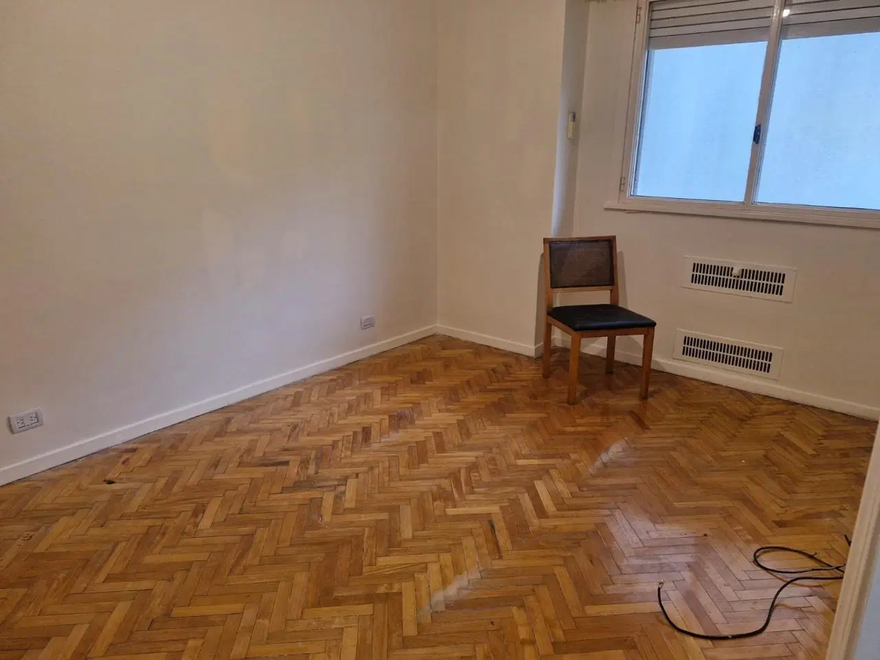 Semipiso palier privado. Libertad y Arroyo. Contra frente. 1