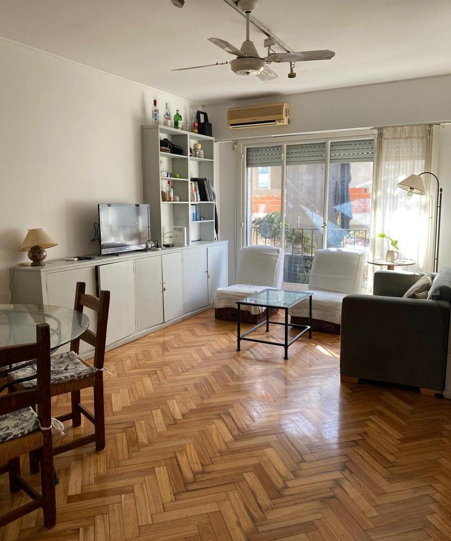 Departamento de tres ambientes muy buena luz