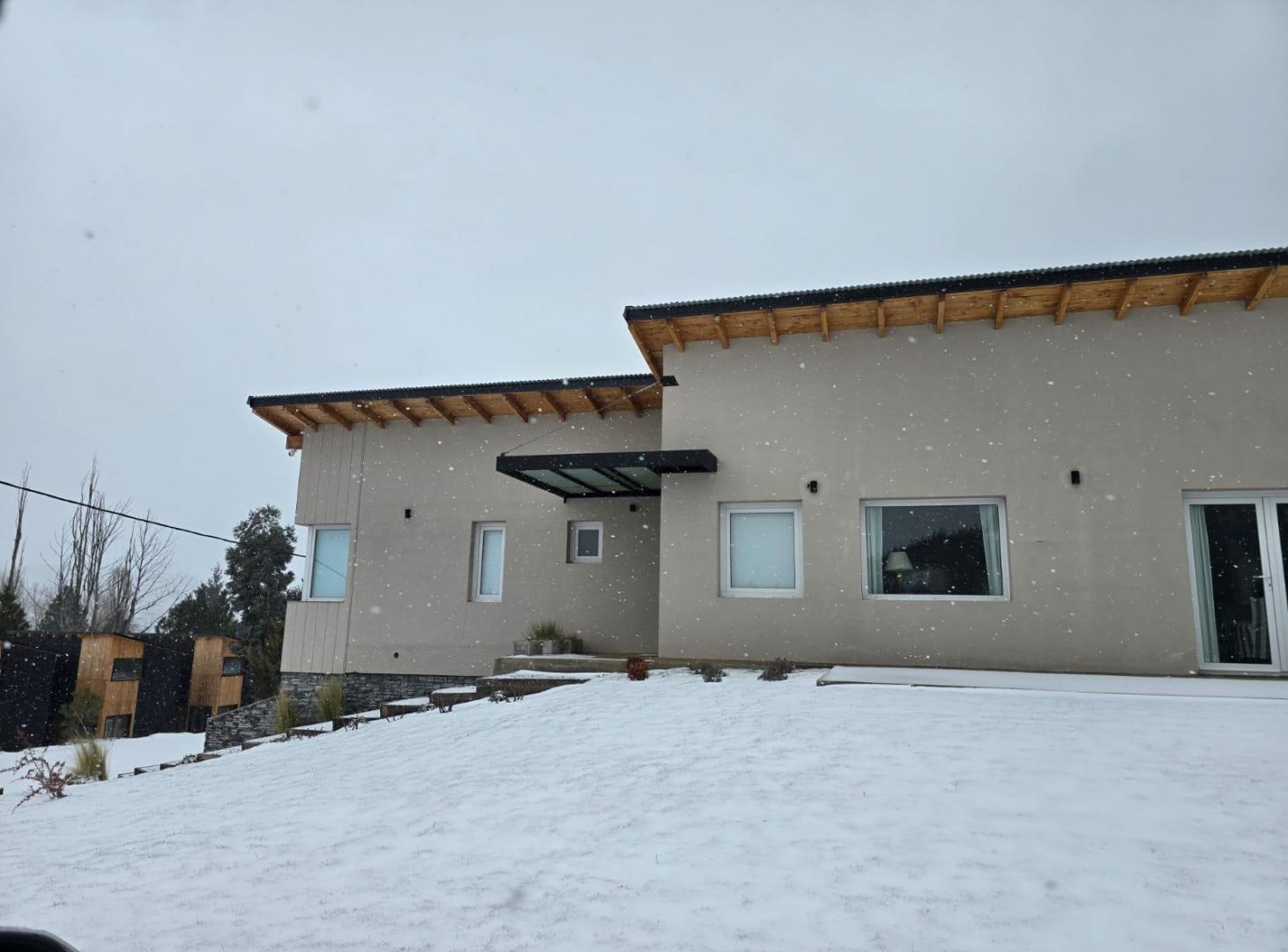 Foto de En venta Casa a estrenar en Junín de los Andes, imagen 1