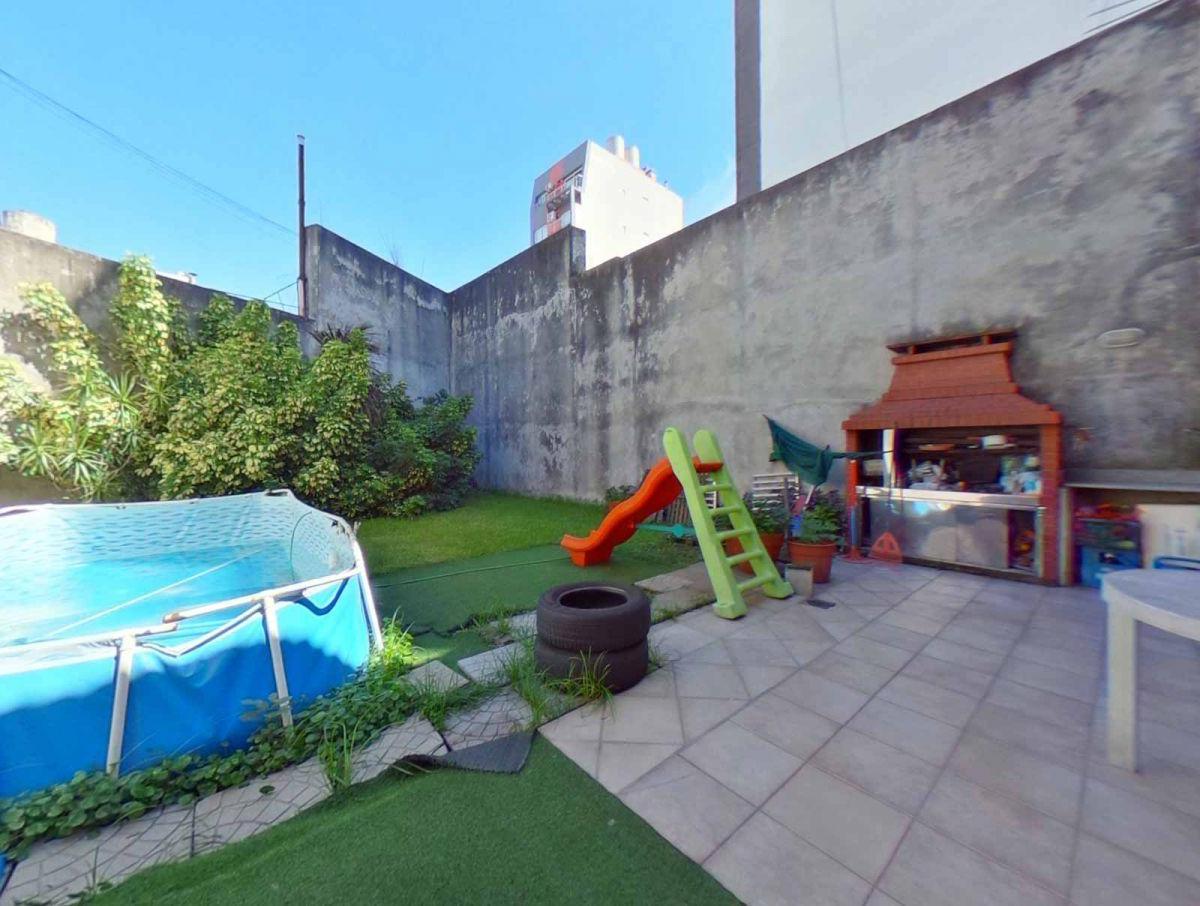 Casa Venta 4 Ambientes Floresta 3