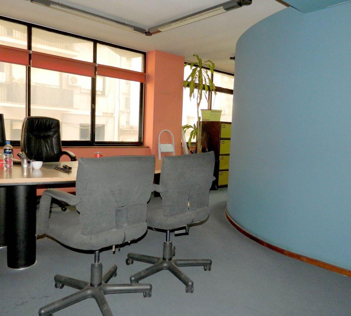 Oportunidad! U$s 1421 El m² Oficina Venta 4 Amb Centro 5