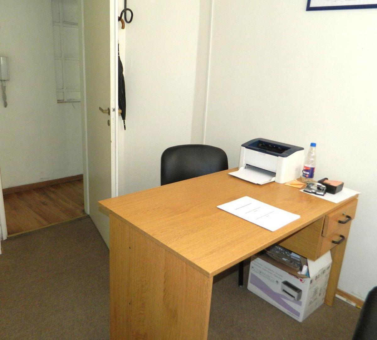 Foto de Oportunidad!! u$s 1.464 x m2 Venta 5 ambientes + dep Centro, imagen 5