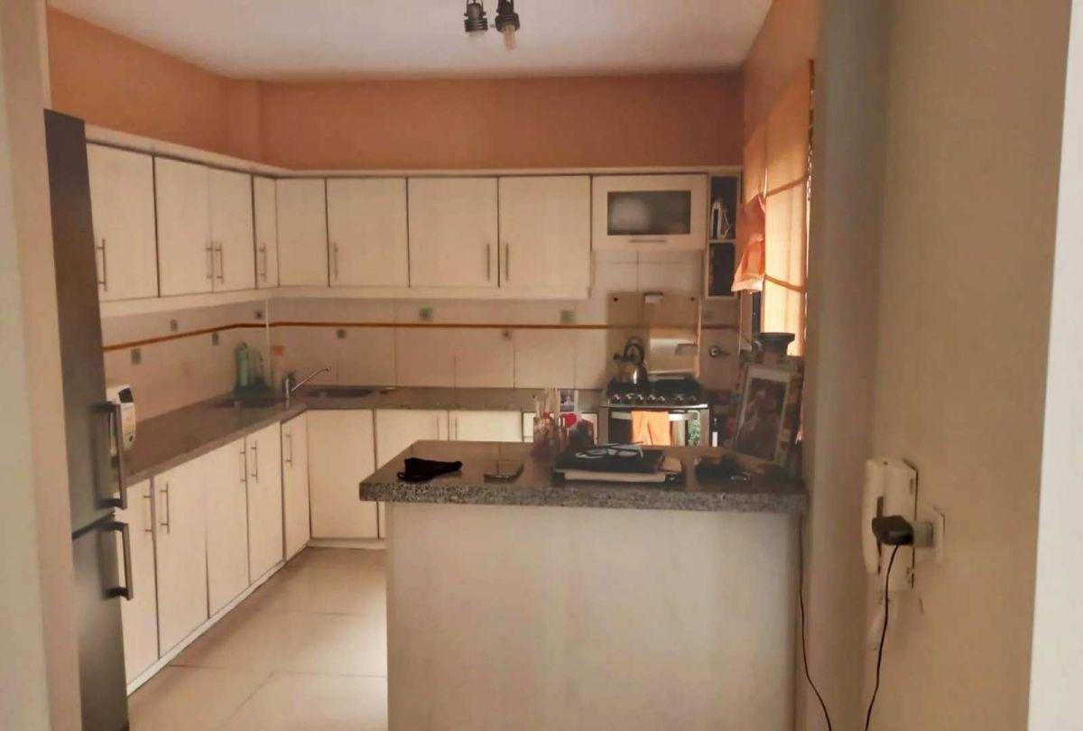 Departamento 4. Amb. C/ Cochera, Terraza, Patio, Balcón 1