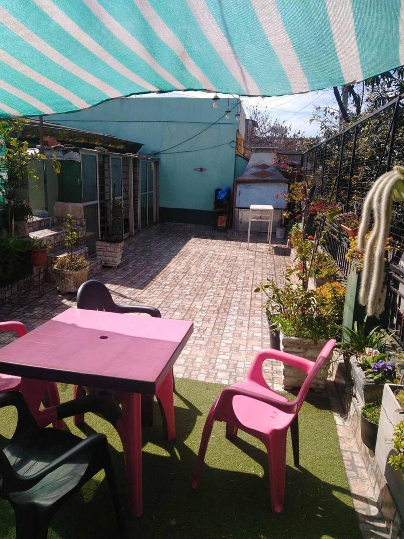 Oportunidad! U$s 1097 Venta de Casa 5 Amb Parque Chacabuco 4