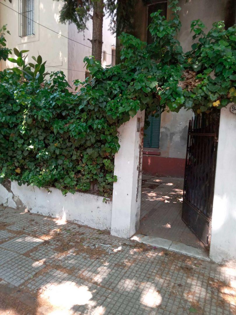 Oportunidad! U$s 1228 X m² Venta de Lote en Flores 1